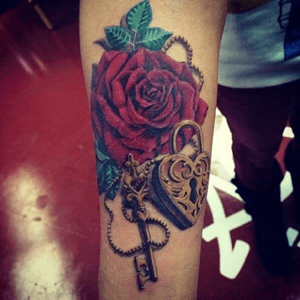 Absolutely beautiful rose, lock and key tattoo #rose #lock #key 