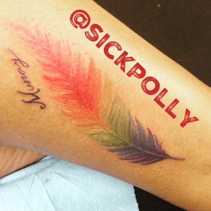 #sickpolly #tatauartstudio #mextattoo #tattoocancun #tatuajescancun #inked #tattooartist #colortattoo #pluma #gaytattoo #gayffriendly #proudgay 