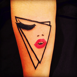 Sexy! #tattoo #ink #lips #sexy #tatuaje #kissink 