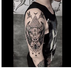 #conradolevy #pamplona #spain #picture #tattootodo #der #triangle #pontihismo #ornaments #birds #tatuaje #tatouage #tatuagem #tatuaggio #tattoogirls #tatuagemfeminina #