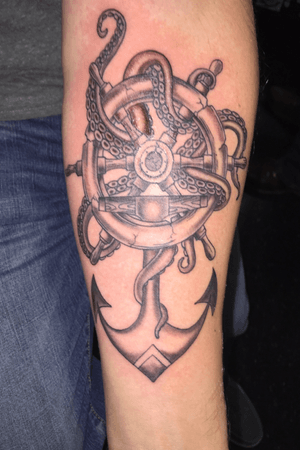 Anchor, wheel and tentacles