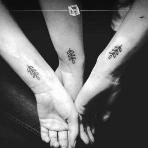 TAT No.32 "Three Friends" #tattoos #simple #leafs #friendship #bylazlodasilva