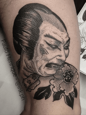 Japanese Opera's Samurai 🌑🍙🥡⛩🇯🇵 #tattoo #japanese #blackwork #blackworktattoo #tatuagem #neotraditional #portrait #realism #black #blacktattoo #dotwork #linework #solidtattoos #boldline #darkart 
