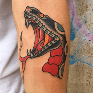 Done at notorious tattoo studio catania sicily #snake #tattoo #traditionaltattoo #marcosciuto 