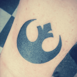 Star Wars Rebel insignia. Tattoo by Wes at Acme Tattoo - Charlottesville, VA. #starwars #rebel #rebelalliance #wrist