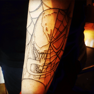 Firts session Spiderman Venom tattoo