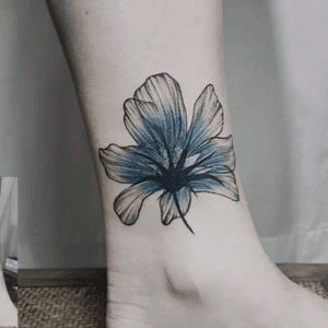 #flower #delicatetattoos #ankle 