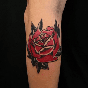 Traditional rose done by @angmohkeith on Instagram. 