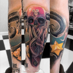Skull healed #tattoo#tattooinrussia#inkmachines#worldfamousink#eternalink#fusionink#intenzetattooink#stingrayx2#dragonflyx2#lovecraft#elder#skull#skulltattoo#colortattoo