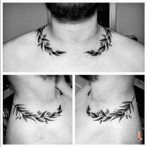 Nº326 #tattoo #tatuaje #ink #inked #wreath #wreathtattoo #leafs #floral #ornament #collar #blackwork #blacktattoo #eternalink #cheyennetattooequipment #hawkpen #bylazlodasilva