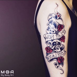 Done by Stan Akha #hiptattoos #tattoo #skulltattoo #TattooGirl #tattooartist #tattooarr #mbamybodyart #mybodyart #mbalyon #ink #inked #InkForGood #inkgirls 