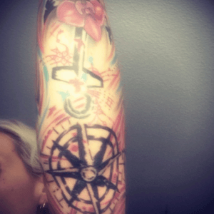 #colorfull #tattoo #compass #anchor #orchidtattoo 