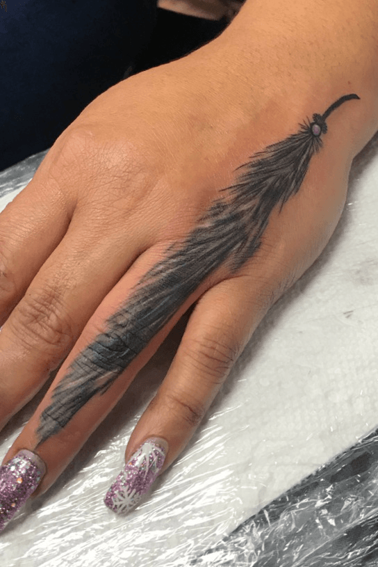 28 Cute Feather Finger Tattoos