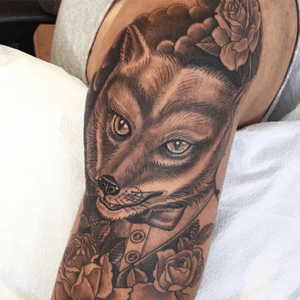 First session on a black and grey fox sleeve.