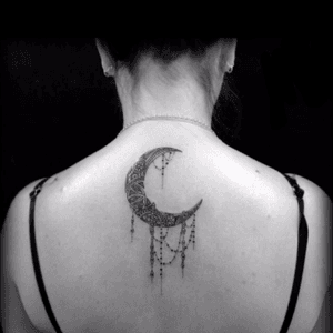 In love with this one #moon #mydreamtattoo @amijames 