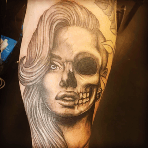 Beautiful melted face portrait by Rachel Cavalier on my forearm as part of my sleeve #blackandgrey #skull #guyswithink #sexyink #prettyface #prettygirl #tattoo #morph #forearmtattoo #armtattoo #sleeve #fullsleeve #loveink 
