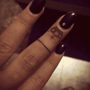 #tattoo #finger #crown #line #tatuaje #dedo #corona #linea