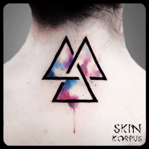 #geometric #watercolor #watercolortattoos #watercolortattoo #triangle #triangletattoo made  @  #absolutink by #skinkorpus #watercolorartist #tattooartist