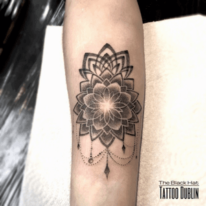 Another beautiful mandala fine line and dotwork done @theblackhattattoodublin .Eat, drink and be merry this Christmas! The Black Hat Team will be happy to welcome you again from Wednesday 27/12.See you soon! Theblackhattattoo.com.#mandalatattoo #tats #tattoo #tattooing #armtattoo #besttattooshopdublin #tattooidea #girltattoo #tattoodublin #tattooartist #tattooartistdublin #finelinetattoo #linetattoo #dedication #hardwork #tattooart #tattooidea #tattoolife #mandala #dotworktattoo 