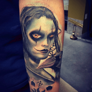 This is my left arm new school #TheCrow by #markmatias he's an awesome artist .