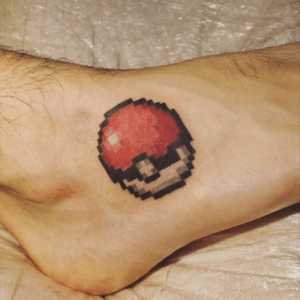 Pixeled Pokeball tattoo 🖤