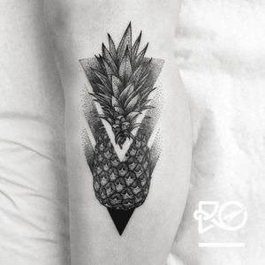 By RO. Robert Pavez • Pineapple • Studio Nice Tattoo • Stockholm - Sweden 2017  • #engraving #dotwork #etching #dot #linework #geometric #ro #blackwork #blackworktattoo #blackandgrey #black #tattoo #pineapple #pineappletattoo 