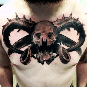 #kingseventattoobarra #king7tattoo #umatatuagemnuncateabandona #tattoo2me #tattoo #tatuagem #barradatijucas #skull 