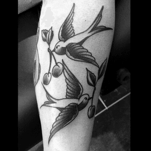 #swallows #cherry #blackAndWhite #tattoosbyrodrigocanteras #lovehatenewyork 