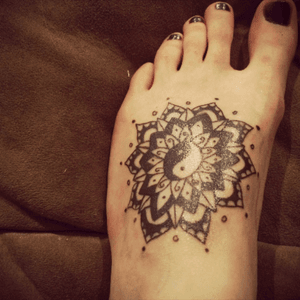 Mandala on my foot done by myself on myself 😋