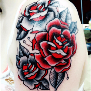 Seriously still in love with this piece by Miranda 💕 #ritualistics #redroses #yeg 