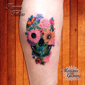 Skull tattoo made by plants and flowers #tattoo #tatuaje #tattooed #marianagroning #karmatattoo #mexico #cdmx #watercolor #watercolortattoo #colortattoo #flowertattoo #flower #flowers #skull #plants #craneo #tatuadora #mexicoDf 