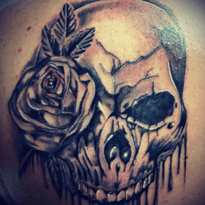 My first skull #skull #skulls #rose #flower #skullandrose