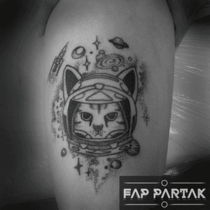  #fappartak #cat #space #ary #graphic #blackAndWhite #dotwork #linework #cosmonaut #legtattoo 