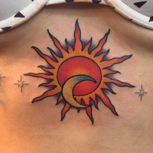 #sun #moon #tattoosbyrodrigocanteras #lovehatenewyork 