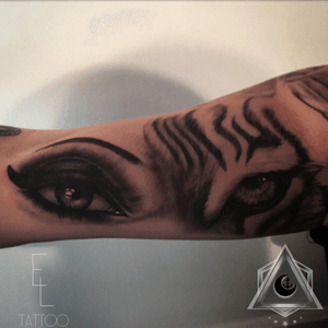 Half woman half tiger #tattoo #tattoos #tat #ink #inked #eyetattoo #tigertattoo #tiger  #tattooed #tattoist #coverup #art #design #instaart #instagood #sleevetattoo #handtattoo #chesttattoo #photooftheday #tatted #instatattoo #bodyart #tatts #tats #amazingink #tattedup #inkedup