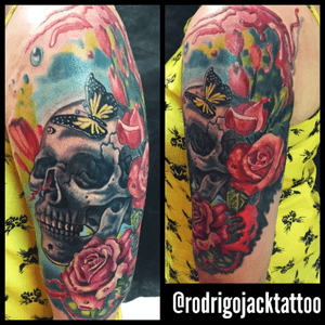 Tattoo cranio com flores e rosas ,➡️patrocinio electricink➡️snap: Rodrigo_jack ➡️zap(05521)99808-8687