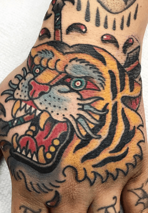 Tiger hand #tattoos #tattoosbynorbert #tattoo