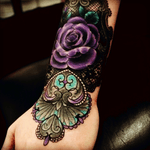 Nice. #wrist #paisley #flowers #lace #purple 
