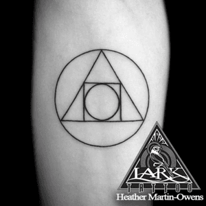 Tattoo by Lark Tattoo artist Heather Martin-Owens #blackink #blackinktattoo #geometric #geometrictattoo #circle #square #triangle #linework #lineworktattoo #tattoo #tattoos #tat #tats #tatts #tatted #tattedup #tattoist #tattooed #tattoooftheday #inked #inkedup #ink #tattoooftheday #amazingink #bodyart #tattooig #tattoosofinstagram #instatats #larktattoo #larktattoowestbury 