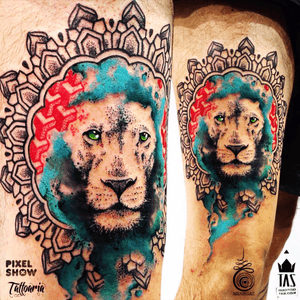 Awesome! Look close at how much dot work is in it. Nice #lion #watercolor #mandala 