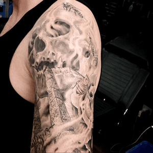 #skull #sleeve #blackandgrey by #WillHalsteadSmith @willhstatts #australia #tattoo #victimsofink @willhalsteadsmith #willhstatts 