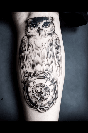 It’s throwback Thursday right?Eagle owl perched on a skeleton watch__________________Duration: 1 session / 2 hours__________________◼️◼️◼️◼️◼️◼️◼️◼️◼️◼️◼️◼️◼️◼️◼️◼️If you like my work, show some love and tag a friend! 