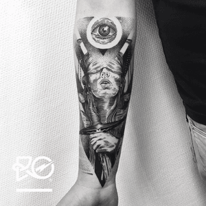 By RO. Robert Pavez • The Divine Order • Studio Nice Tattoo • Stockholm - Sweden 2017  • #engraving #dotwork #etching #dot #linework #geometric #ro #blackwork #blackworktattoo #blackandgrey #black #tattoo 