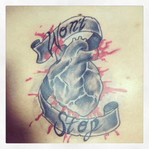 In the life you must have to need a reason to keep alive amd when you get close to die or you where dead for a seconds or minuts you start to watch everything in a different way and that is my case #AmyJames #ChestTattoo #Heart #storyOfLife 