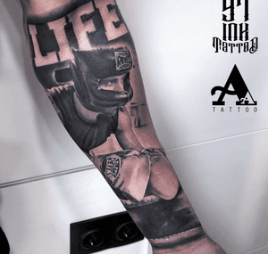 #bestgranadatattooist  #tattoo #tatuaje #wcw #artists_magazine #artist #cheyennetattooequipment #ink #art_collective  #artist #tattoos #photooftheday #inkonsky #balmtattoo #tattoomachine #tattooed #biomechanical #freehand #tattoosocial #boxeo #cletoreyes