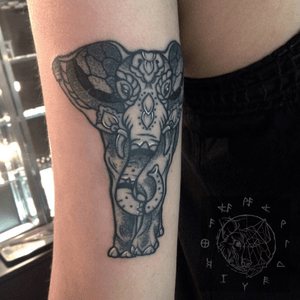 Lord Ganesh's lil squeeze#TattooGirl #tattoo #tattoos #bw #blackworkers #blacktattooart #blacktattoos #nyc #paris #elephanttattoo #animaltattoos #mandalatattoo #dotworktattoos 
