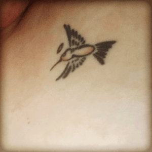 This is a hummimg bird tattoo dedicated to my grandma that has passed #hummingbird #hummingbirdtattoo #angel #chesttattoo #smalltattoo 