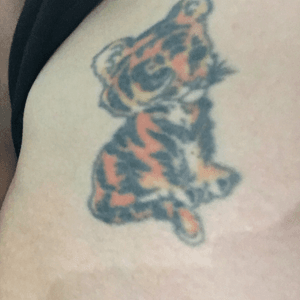 My first tattoo...baby tiger 😍