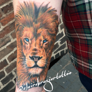 Completed Lion!! Absolutely loved doing this today! More animal portraits please!! Thanx Curtis! #tattoo #tattoos #clairebraziertattoo #phoenixbodyaft #fusion_ink #hustlebutter #cheyennetattooequipment #igdaily #inkjunkys #tattoosnob #killerink #ladytattooers #bridgnorth #blkpowder #tattooink #colourtattoo @blkpowder @killerinktattoo @cheyennetattooequipment @hustlebutterdeluxe @fusion_ink #liontattoo #lion @inkedmag @inkjunkeyzmag #stencilstuff