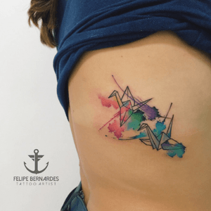 Tsuru watercolor Tattoo #tattoo #tatuagem #aquarela #tsuru #TattooGirl #watercolortattoo #watercolor #felipebernardes #maoritattoostudio #brazil 
